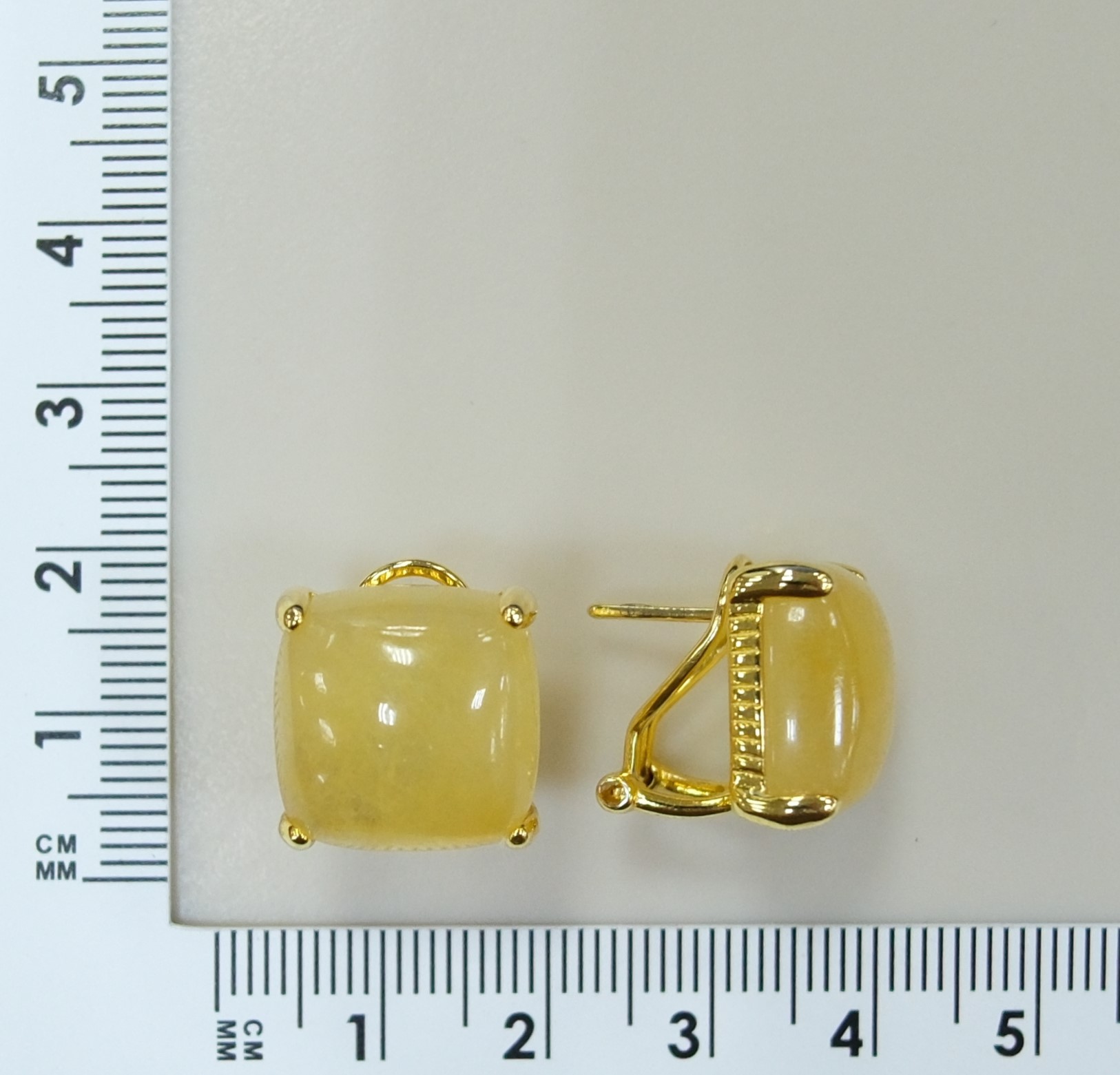 Серебряные серьги с желтыми бериллами